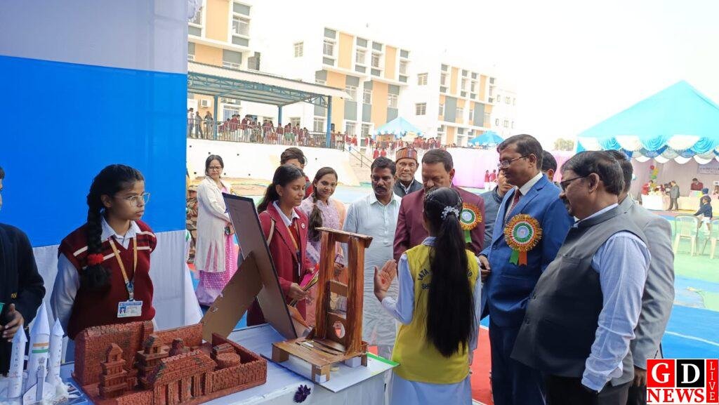 टाटा डीएवी भूइयांडीह में गणतंत्र दिवस सह फ़िएस्टा -2026 की रही धूम 11 img 20260126 wa02415051606334299011895