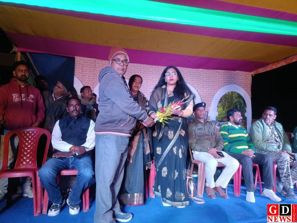 सरस्वती पूजा पर संस्कृति का उत्सव, उपासना मरांडी ने आर्केस्ट्रा का किया शुभारंभ। 7 img 20260128 wa00503520001882904481086