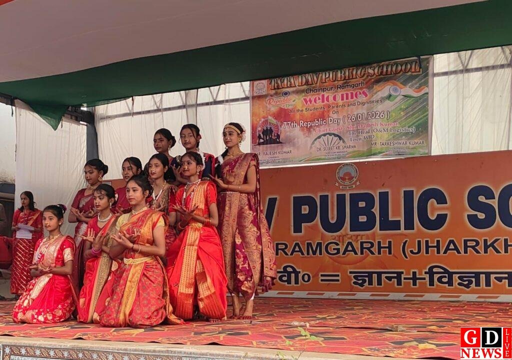 टाटा डीएवी पब्लिक स्कूल, चैनपुर में 77वाँ गणतंत्र दिवस हर्षोल्लास के साथ मनाया गया 10 img 20260128 wa00653221292485665686503