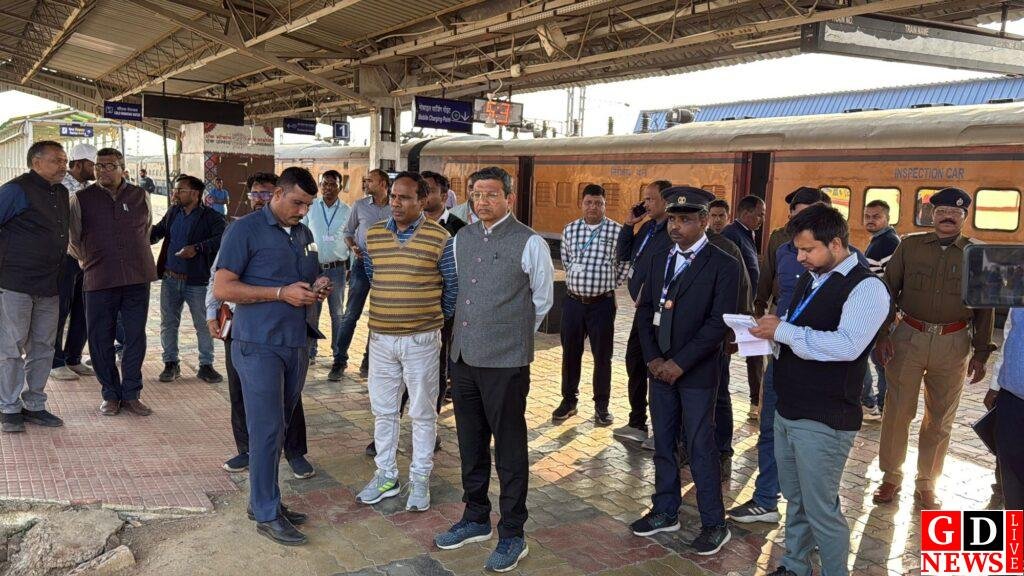 मालदा डिवीजन के डीआरएम ने गोड्डा रेलवे स्टेशन का किया निरीक्षण 7 img 20260129 wa00244466037209696317579