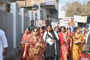 गांधी पार्क पर अब नहीं चलेगा किसी का 'एकाधिकार', मेयर प्रत्याशी पूनम सिंह का बड़ा एलान 1 1000112863