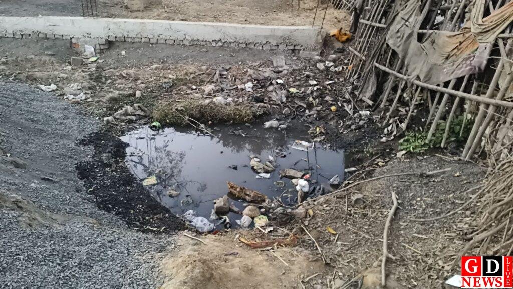 शॉकपिट में डूबा मासूम, डेढ़ साल के बच्चे की दर्दनाक मौत से गांव में मातम। 7 img 20260204 wa0087299285516158997833