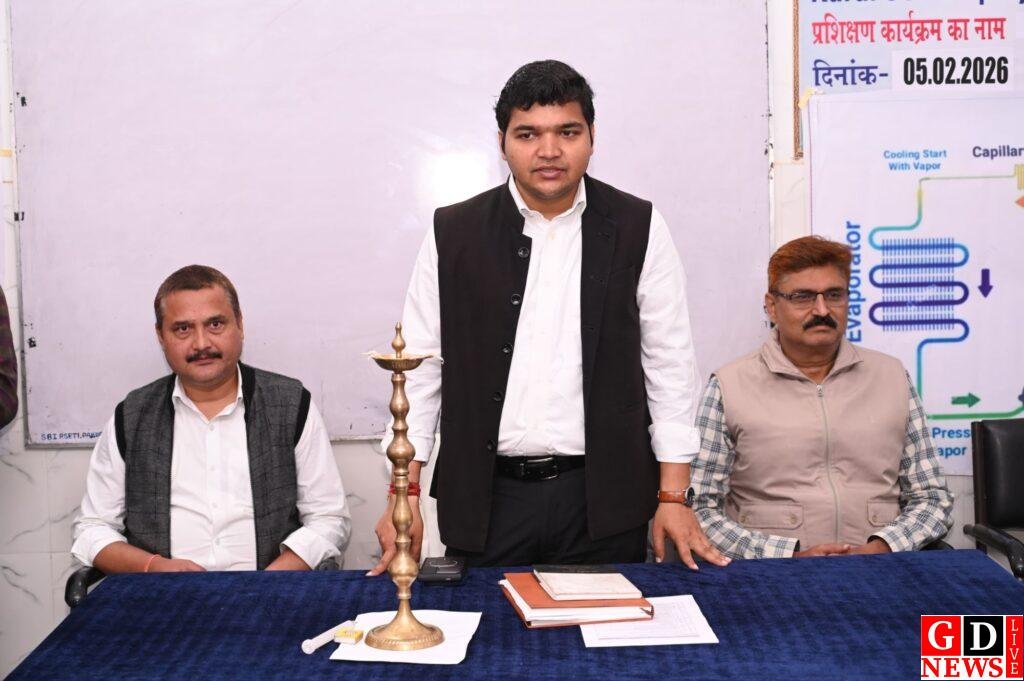 उपायुक्त मनीष कुमार बोले– नौकरी ढूंढने वाले नहीं, हुनर से कमाने वाले बनें युवा। 7 img 20260207 wa00413931265363664842580