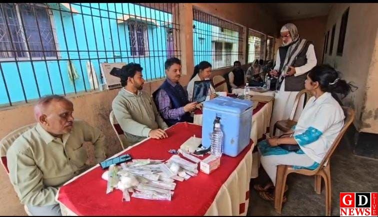 हज यात्रियों का हुआ टीकाकरण व स्वास्थ्य जांच, 20 यात्री होंगे रवाना 7 img 20260212 wa00099208115128256868623