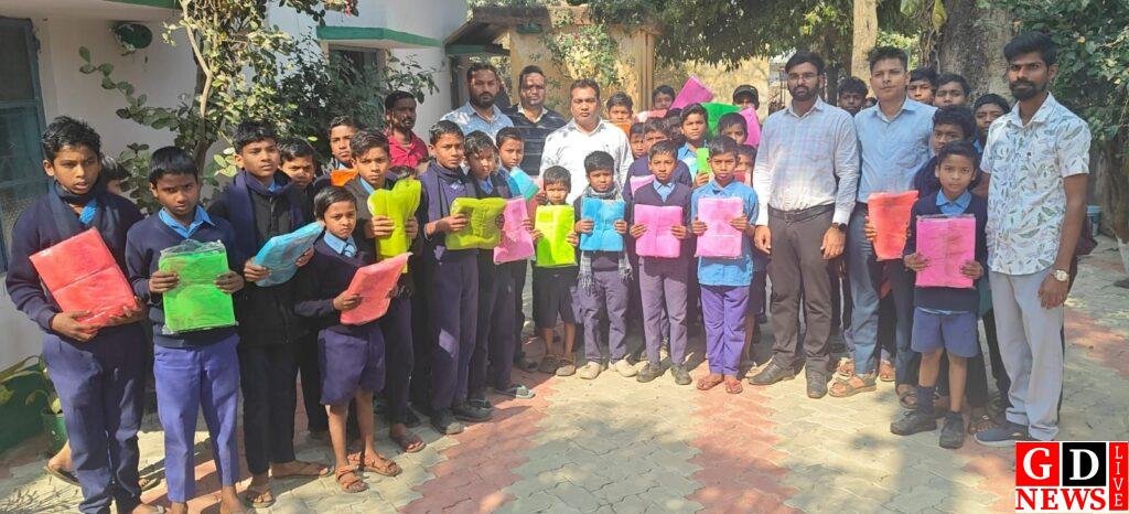 स्कूल के बच्चों को मिली मच्छरदानी, मलेरिया-डेंगू से बचाव का संदेश 7 img 20260212 wa00165933765462603703012