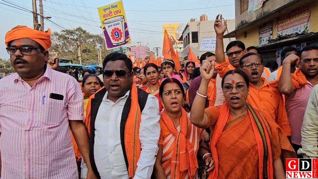 भाजपा समर्थित संपा साहा के पक्ष में सांसद निशिकांत दुबे की हुंकार, बागियों को सख्त चेतावनी। 7 img 20260220 wa00502212285212523423799