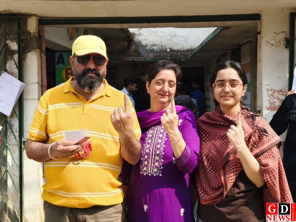 पाकुड़ नगर निकाय चुनाव शांतिपूर्ण संपन्न,66.30% मतदान। 7 img 20260223 wa00826762995194920176276