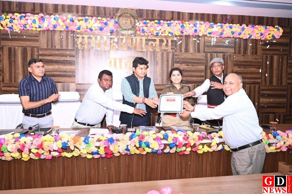 जिला प्रशासन ने डीबीएल सीएसआर टीम को किया सम्मानित। 8 img 20260226 wa00284317665537637436665