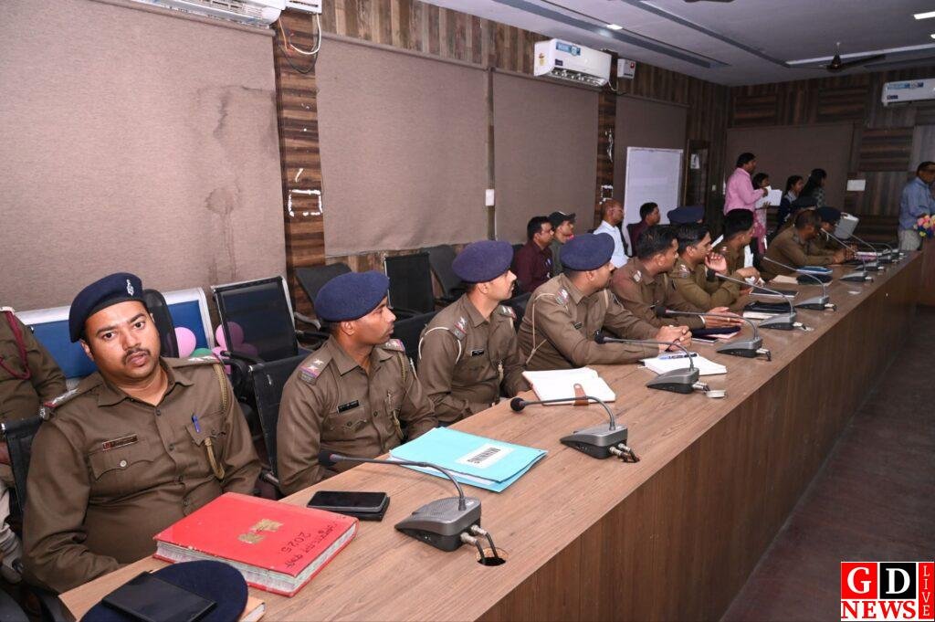 उपायुक्त का साफ निर्देश, अवैध खनन पर जीरो टॉलरेंस, अभियान चलाकर कर करें करवाई। 7 img 20260226 wa00624427639007875397710