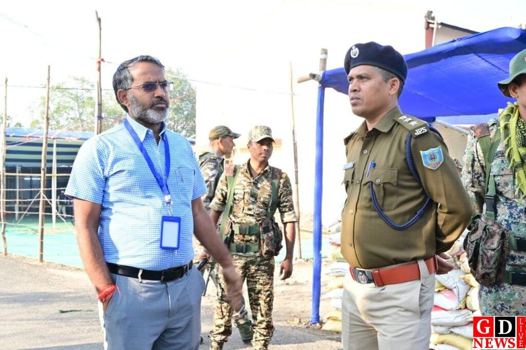 मतगणना कार्य कड़ी सुरक्षा के बीच शुरू, जिला निर्वाचन पदाधिकारी-सह-उपायुक्त, रामनिवास यादव ने किया अवलोकन 8 img 20260227 wa00767663299970281340845