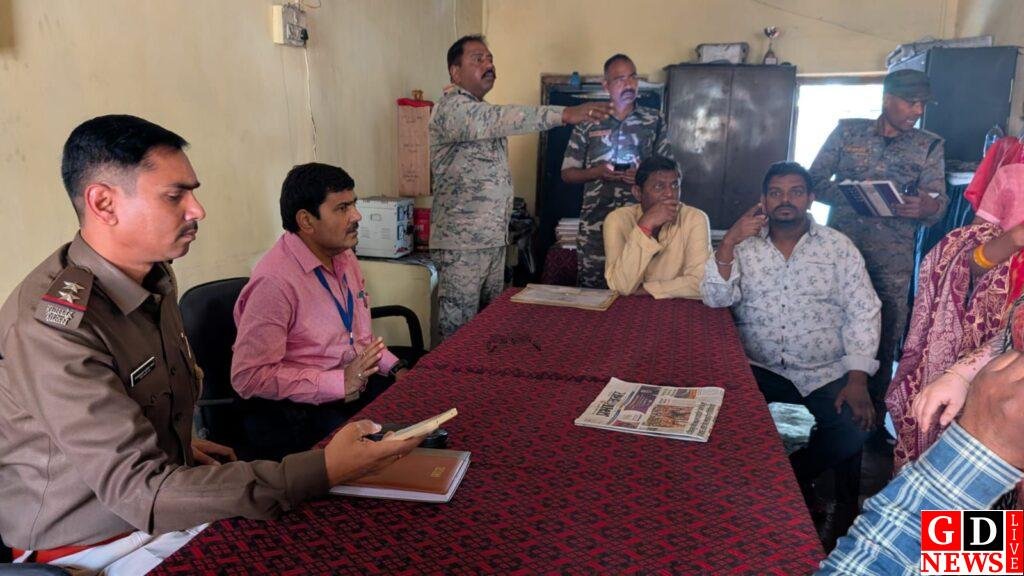 फुसरो नगर परिषद् क्षेत्र के विभिन्न मतदान केन्द्रों में मूलभूत सुविधा तथा अन्य तैयारी का निरीक्षण किया गया 7 motion photo 87328582357755550626063556155853556536