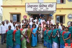 केंद्रीय टीम के साथ उपायुक्त ने स्वास्थ्य केंद्र व विद्यालय का किया निरीक्षण, बच्चों से संवाद कर स्वास्थ्य सेवाओं का लिया जायजा। 4 IMG 20260311 WA0056