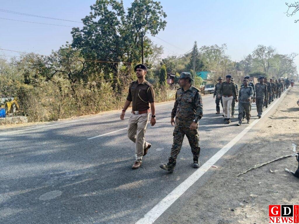 होली पर पुलिस का फ्लैग मार्च, दिया शांति और सुरक्षा का संदेश। 7 img 20260303 wa00148197583027508434934