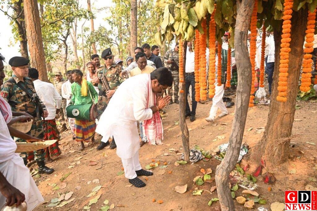 धवैया में आयोजित सरहुल पूजा में शामिल हुए मंत्री- योगेंद्र प्रसाद महतो 10 img 20260305 wa00358090697435804393261