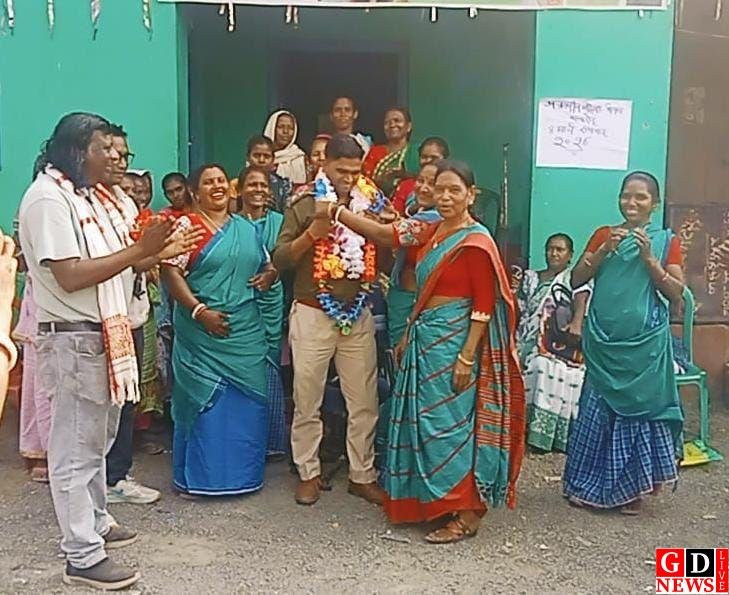 महिलाओं के सम्मान और सशक्तिकरण का संदेश, उपासना मरांडी की मौजूदगी में मना अंतर्राष्ट्रीय महिला दिवस। 7 img 20260308 wa00408231534134084367732