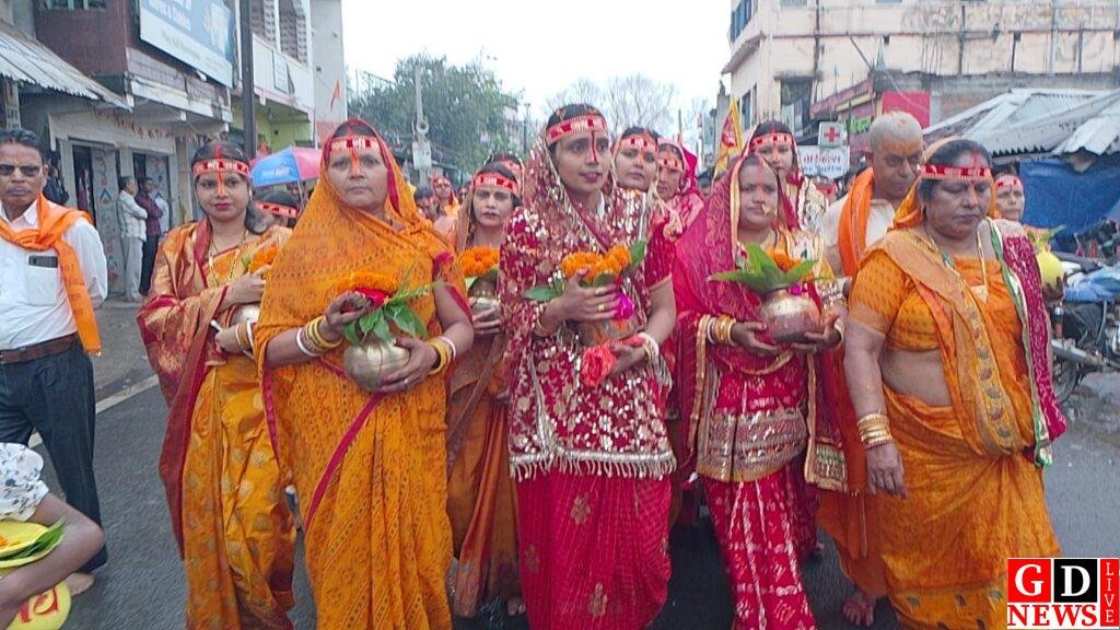 बारिश के बीच भक्ति का अद्भुत संगम, कलश यात्रा से श्री विष्णु महायज्ञ का शुभारंभ 8 img 20260321 wa00584829126085537829701