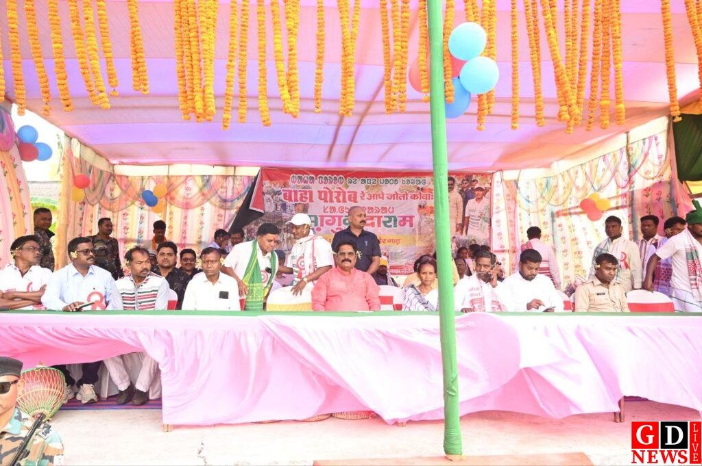 ललपनिया में आयोजित सरहुल पूजा महोत्सव में शामिल हुए मंत्री योगेंद्र प्रसाद 10 img 20260321 wa01678051731295017947467