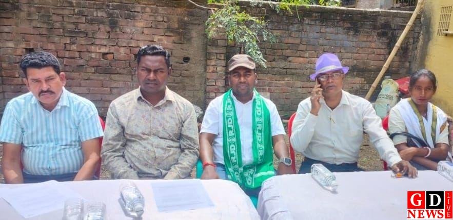 तेजस्वी यादव के रांची आगमन की तैयारी तेज, राजद की जिला स्तरीय बैठक 7 img 20260322 wa00608795008450930740129