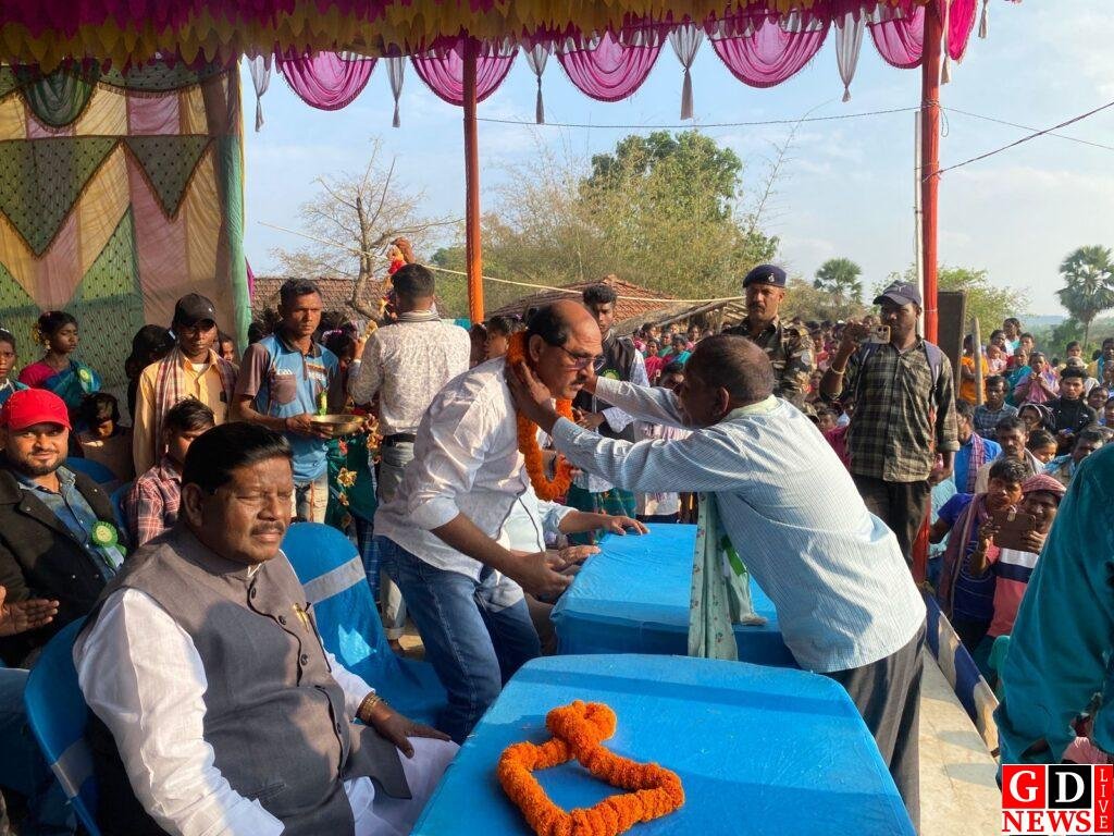 जतरा मेला का भव्य शुभारंभ, विधायक हेमलाल मुर्मू ने किया उद्घाटन। 7 img 20260322 wa00655066194442602178126