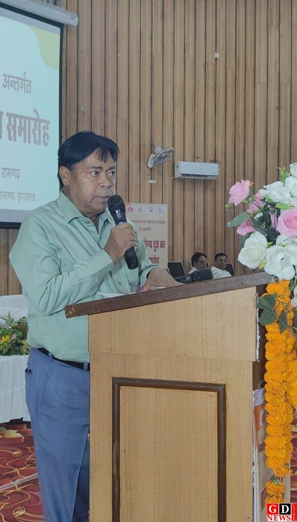 राष्ट्रीय किशोर स्वास्थ्य कार्यक्रम के तहत जिला स्तरीय 'स्वास्थ्य आरोग्य दूत संवाद' कार्यक्रम का हुआ आयोजन 8 img 20260324 wa01354386608082460260707