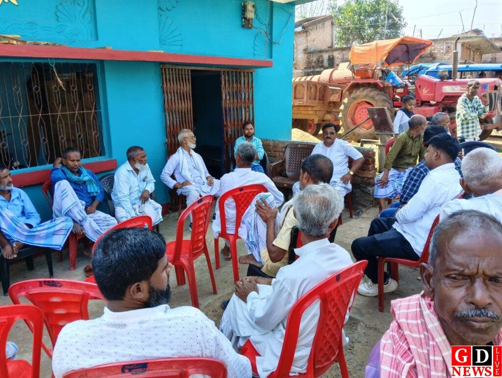 जलसा सुनने गए एक बुजुर्ग व्यक्ति की ट्रेलर से कुचले जाने पर मौत 7 img 20260325 wa00492089385584344404343