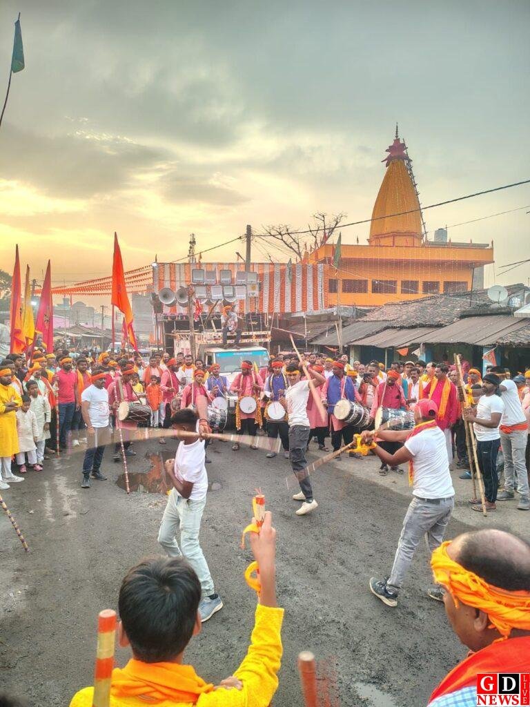 जय श्रीराम के जयघोष से गूंजा पाकुड़, भव्य शोभायात्राओं के बीच शांतिपूर्ण संपन्न हुआ रामनवमी महोत्सव। 14 img 20260327 wa00542804290454144274739