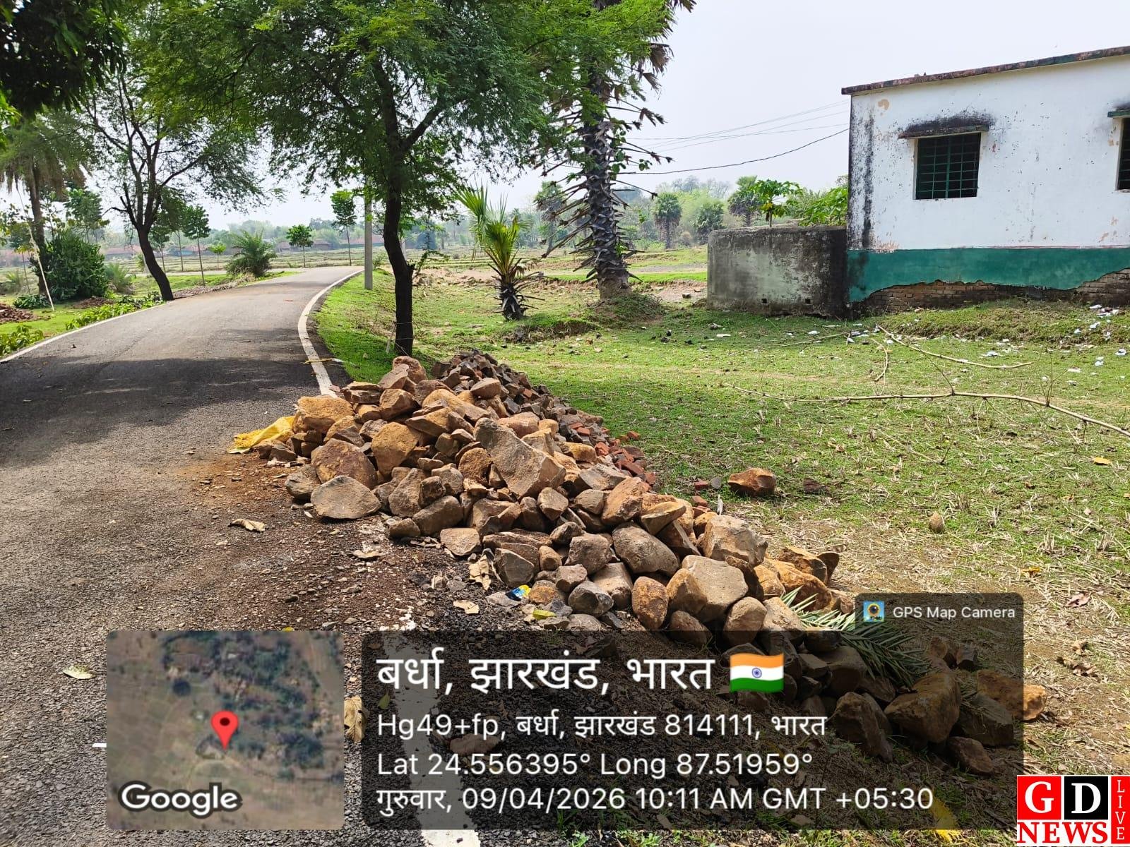 लाखों की गार्डवाल में खेल! बिना सूचना पट घटिया निर्माण, जिम्मेदार बेखबर।