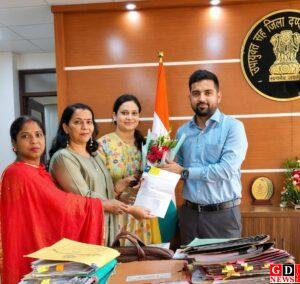 सड़क सुरक्षा को लेकर वरदान चैरिटेबल ट्रस्ट सक्रिय, उपायुक्त से मिलकर उठाई जाम और दुर्घटनाओं की गंभीर समस्या 1 IMG 20260425 WA0038