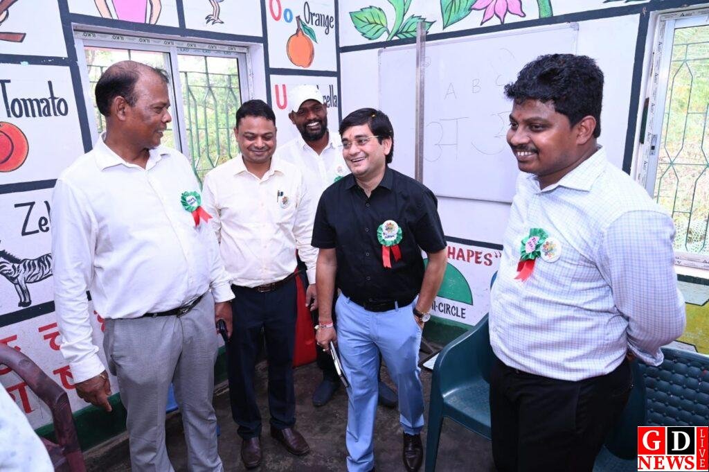 राज्य टीम ने परखी पंचायतों की ग्राउंड रिपोर्ट, योजनाओं का फीडबैक लिया और लाभुकों में बांटी परिसंपत्तियां 7 img 20260406 wa00357843056299357604527