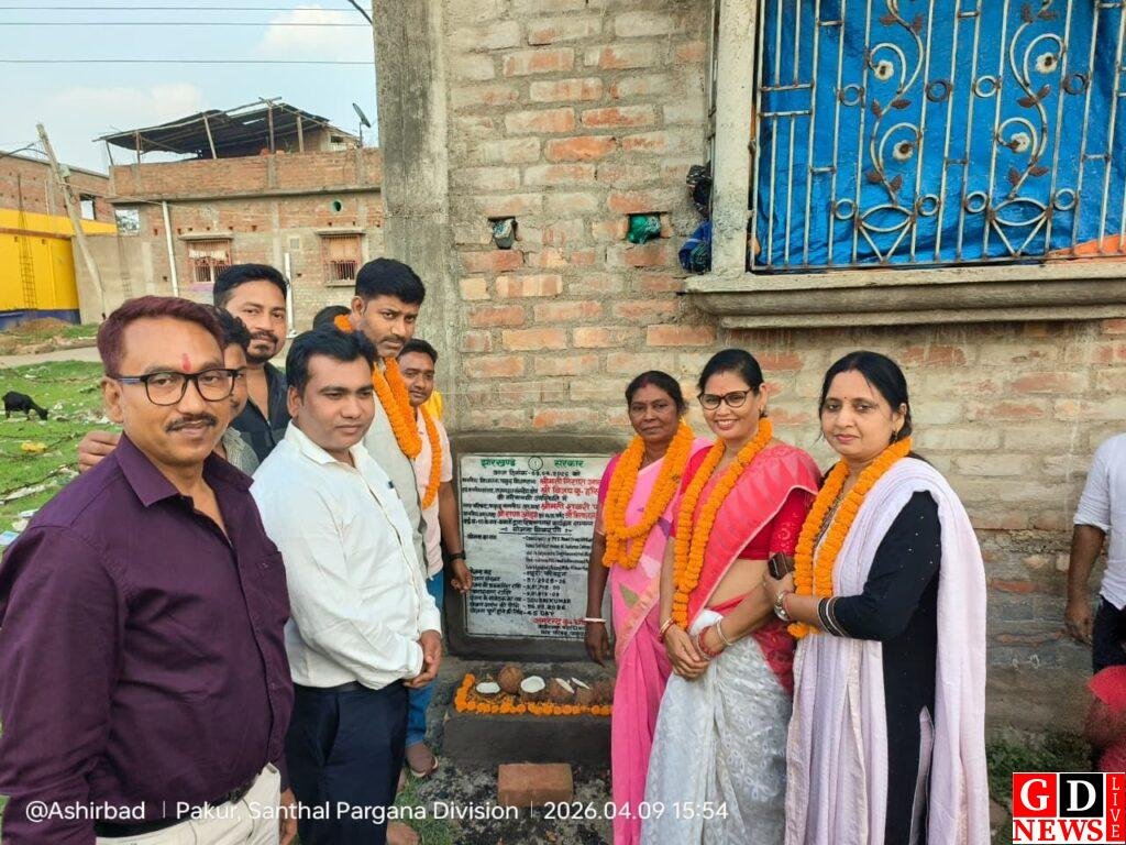 सड़क निर्माण का शिलान्यास, वार्डों में पहुंचीं अध्यक्ष-उपाध्यक्ष, जनसमस्याएं सुनीं, समाधान का भरोसा। 7 img 20260409 wa00564792331729129792543