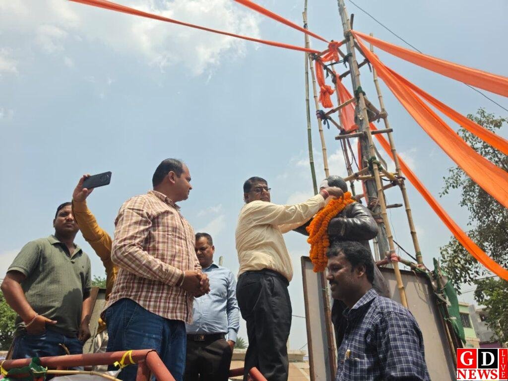 अंबेडकर जयंती पर एकजुट हुआ पाकुड़, हर चौक-चौराहे पर नमन, संविधान के मूल्यों को अपनाने का लिया संकल्प 7 img 20260414 wa00412946295442003000602