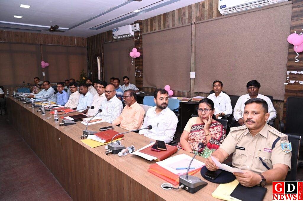 विकास योजनाओं में तेजी, कुपोषण और हादसों पर सख्ती—सांसद बोले, हर हाल में दिखे जमीनी असर। 8 img 20260415 wa00191193040173775887576