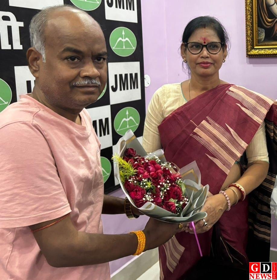 सबरी पाल का सत्ता पक्ष के नेताओं से ‘मिलन पर्व’ जारी, सियासत में पक रही नई खिचड़ी 7 img 20260415 wa00244031337551710043058