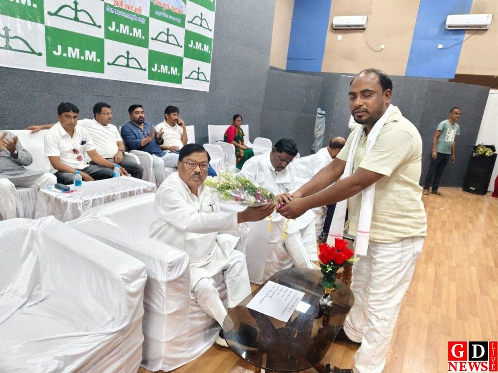 SIR और जनगणना पर झामुमो की रणनीति तय,बूथ स्तर तक संगठन मजबूत करने का बिगुल। 8 img 20260425 wa00141515831746698085733