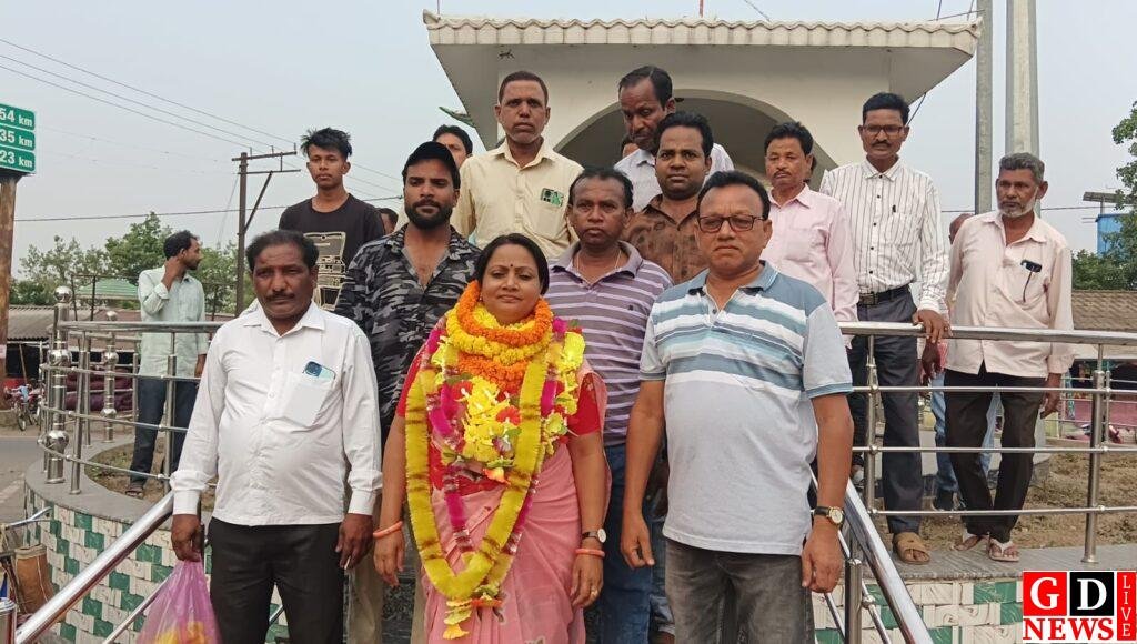उत्कृष्ट जिला परिषद अध्यक्ष’ बनीं जुली हेंब्रम, पाकुड़िया पहुंचने पर जोरदार स्वागत। 7 img 20260426 wa00072293930675131381986