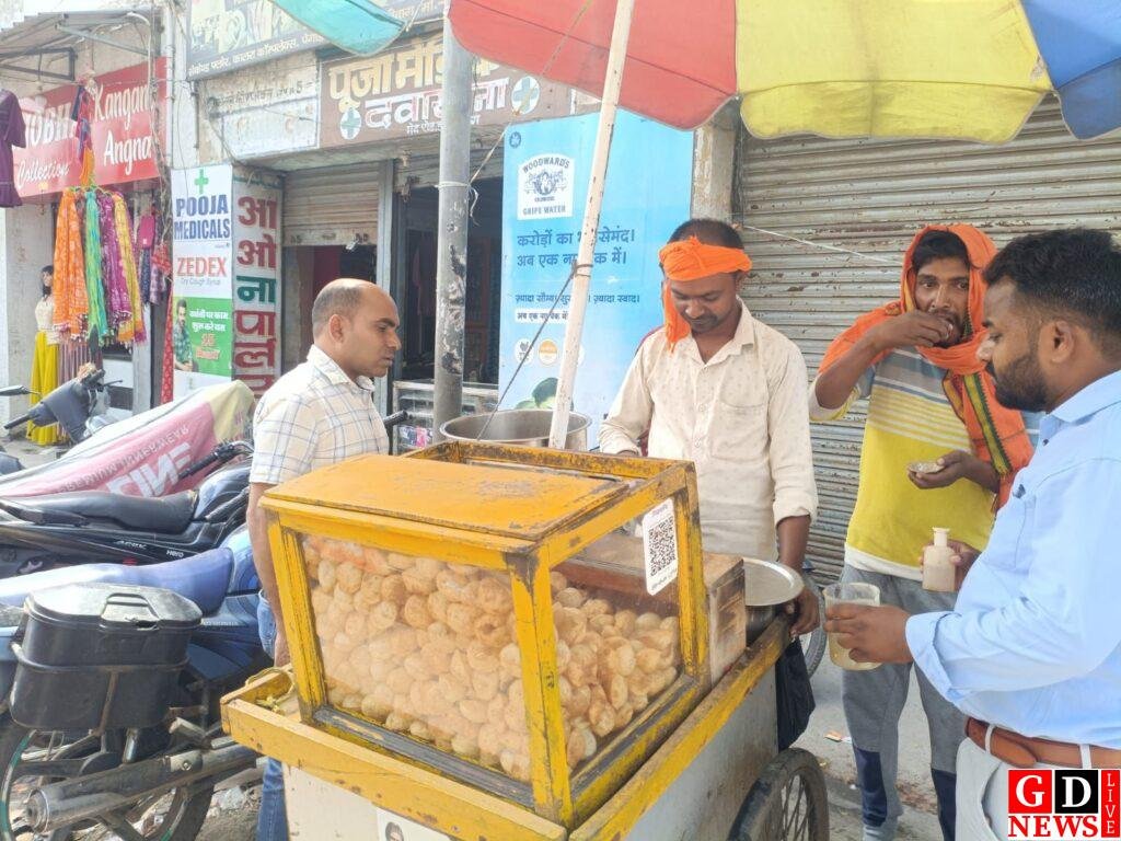 खाद्य सुरक्षा टीम के द्वारा हजारीबाग स्थित विभिन्न स्ट्रीट फूड भेन्डरों का औचक निरिक्षण किया गया 7 img 20260428 wa01855833988048249806820