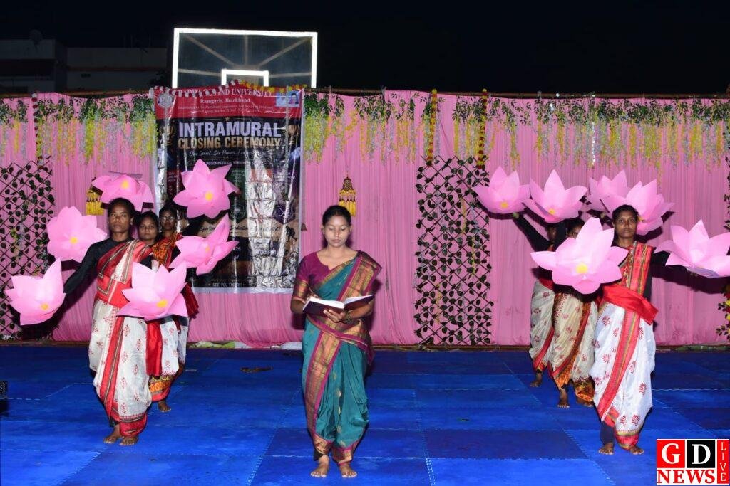 राधा गोविंद विश्वविद्यालय में बालक एवं बालिका वर्ग के खिलाड़ियों के लिए फाइनल इंट्रामूरल प्रतियोगिता का आयोजन हुआ 10 img 20260518 wa01323409006397543193628