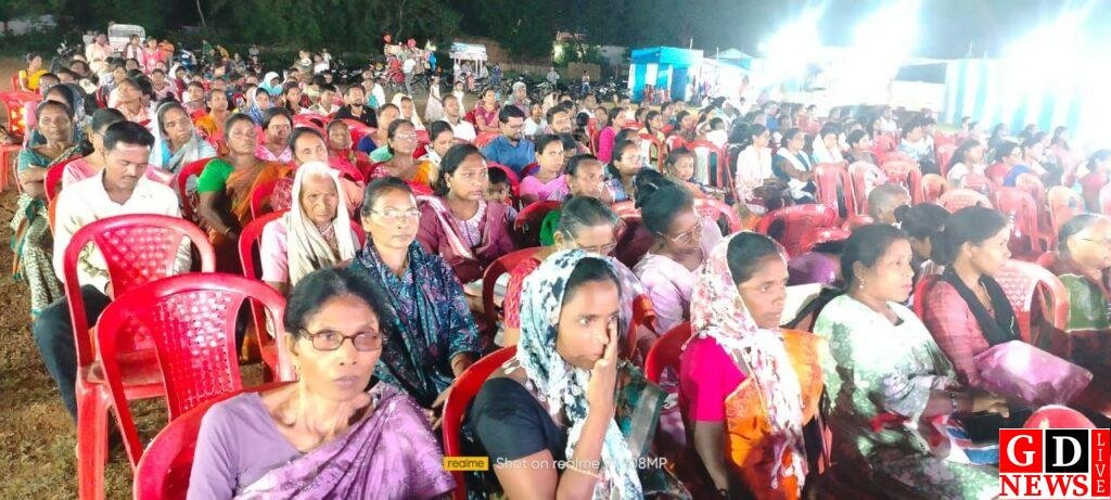 धनुषपूजा मेथोडिस्ट चर्च में प्रार्थना महोत्सव के दूसरे दिन उमड़ा श्रद्धालुओं का सैलाब। 7 img 20260523 wa00253757902240445327108
