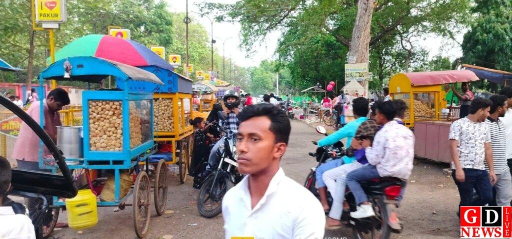 बकरीद के पहले दिन सिद्धु कान्हु पार्क में रही कम भीड़, आज उमड़ सकती है रौनक 7 img 20260528 wa00694985598477589435940