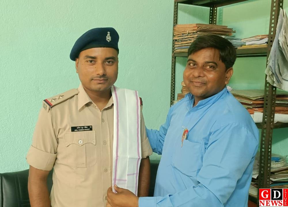 नशा मुक्ति और सड़क सुरक्षा को लेकर छात्रों को किया जागरूक, पुलिस ने दिलाया सुरक्षित जीवन का संकल्प