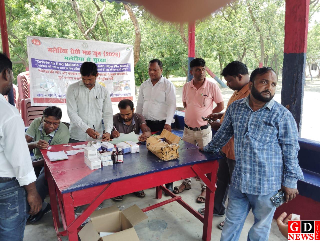 मलेरिया से बचाव को लेकर पुलिसकर्मियों का स्वास्थ्य परीक्षण, थाना में लगा विशेष जांच शिविर।
