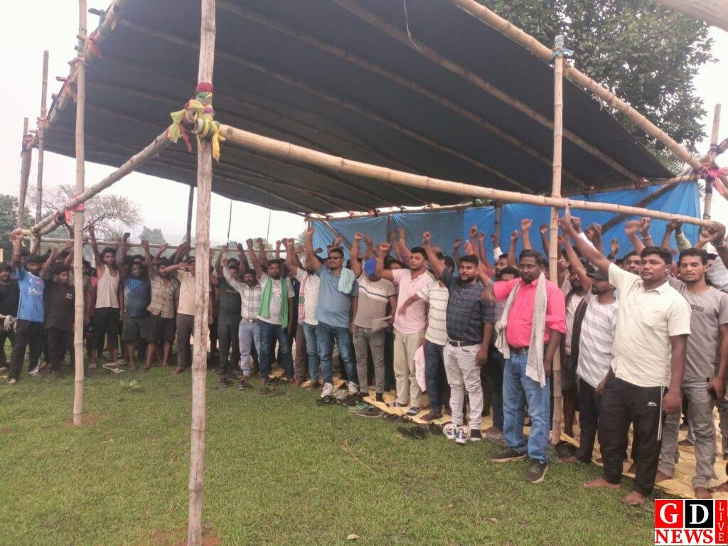 पचवाड़ा कोल ब्लॉक के विस्थापितों का फूटा गुस्सा, कहा— 'हमारे नाम पर अपनी रोजी-रोटी सेकना बंद करें बाहरी लोग' 7 img 20260610 wa00577913911659802071919