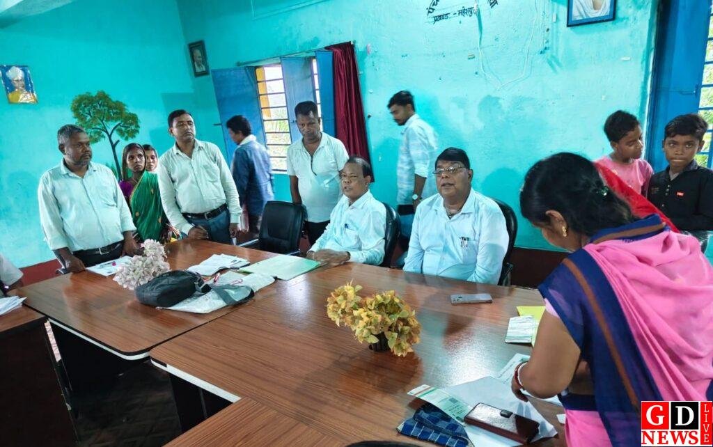 अब पंचायत में ही मिलेगा प्रमाण-पत्र, प्रशासन ने घर के द्वार तक पहुंचाई सुविधा 10 img 20260615 wa00196991754587452538728