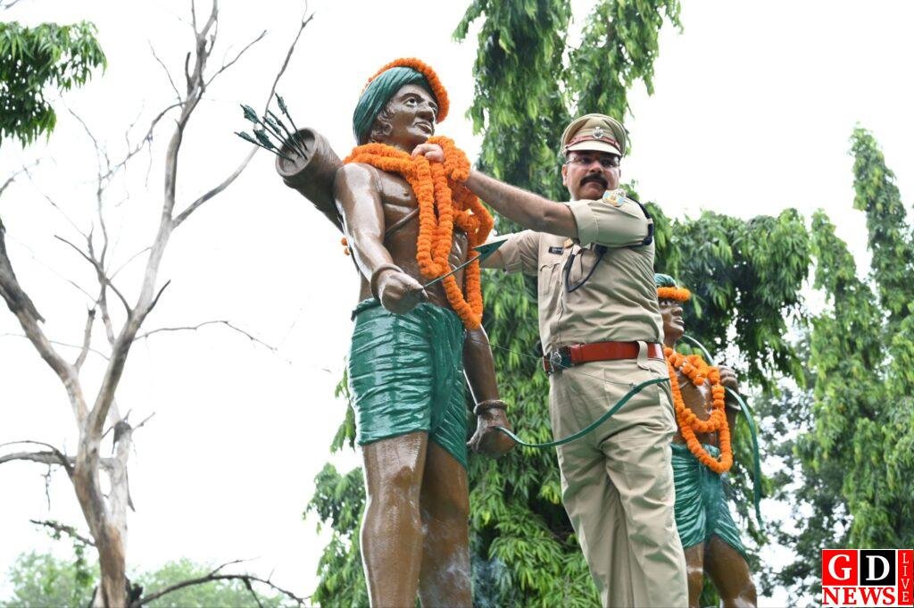 हूल दिवस पर वीर शहीदों को श्रद्धांजलि, सिद्धो-कान्हू की प्रतिमा पर माल्यार्पण कर किया नमन 8 img 20260630 wa00422919130274137071892