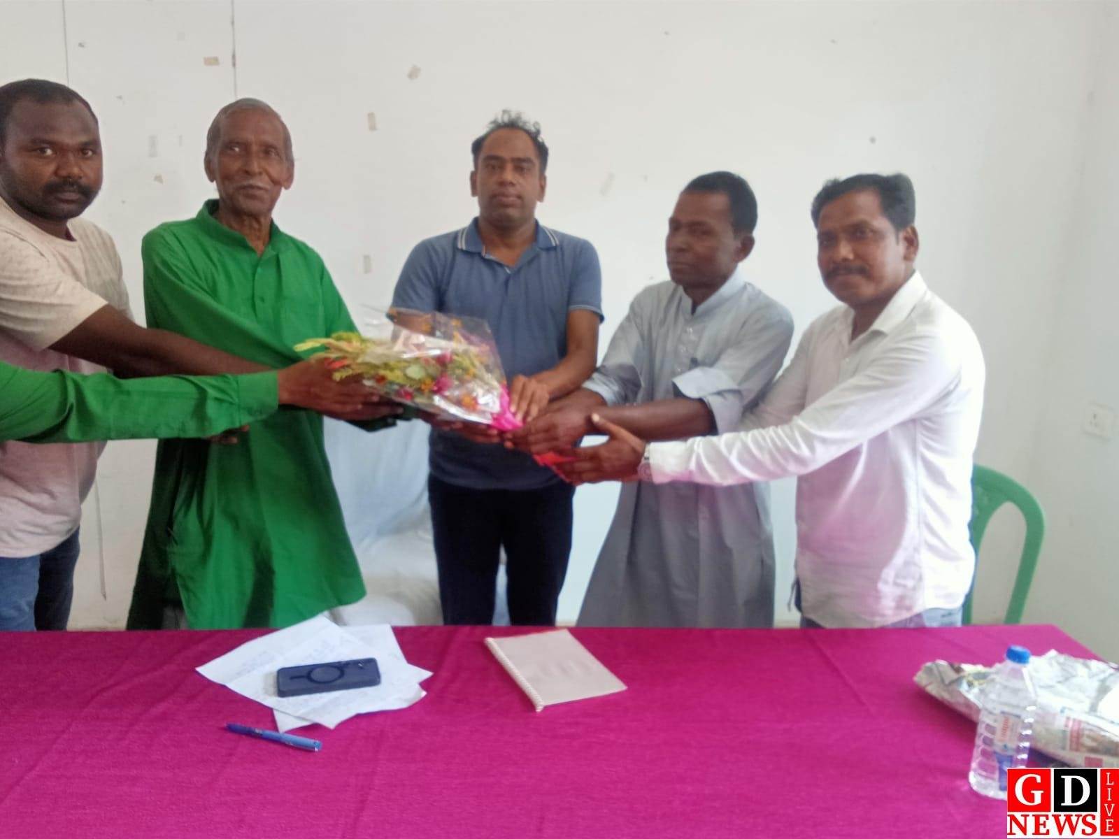 प्रमाण पत्र निर्गत करने से पहले करें सख्त सत्यापन, जल-जंगल-जमीन की सुरक्षा पर दें विशेष ध्यान : सीओ।