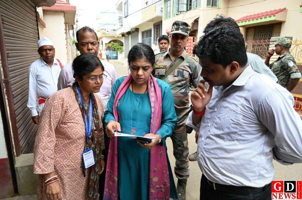 मतदाता सूची में किसी पात्र का नाम नहीं छूटे, पुनरीक्षण कार्य समय पर पूरा करें: उपायुक्त। 8 img 20260704 wa00144513954535581139605