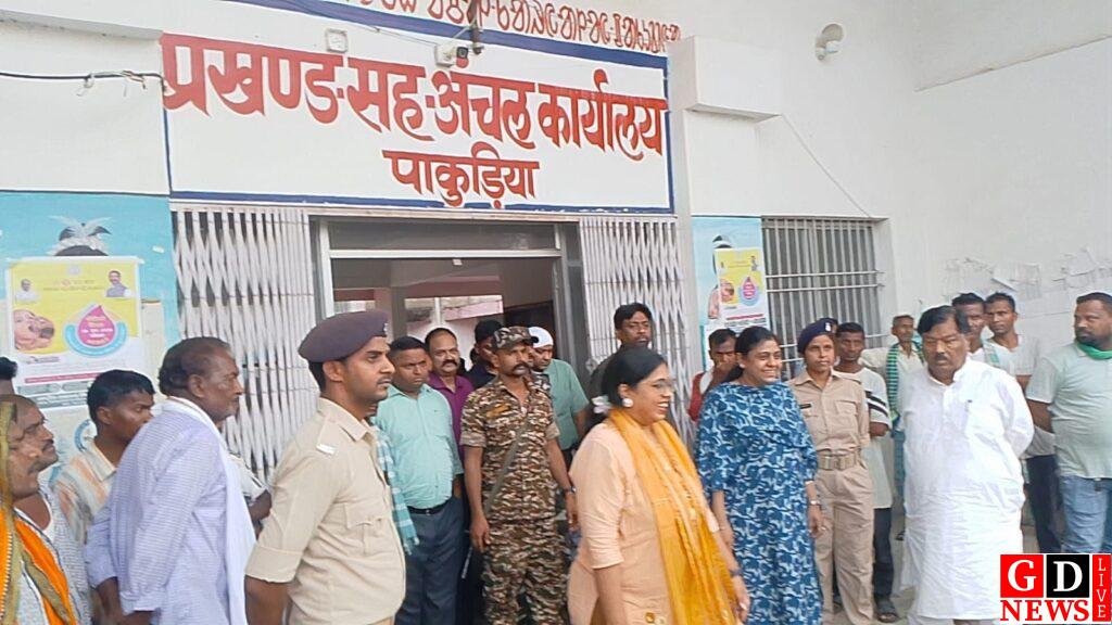 धुमकुड़िया हमारी सांस्कृतिक पहचान की मजबूत नींव, युवा पीढ़ी को परंपराओं से जोड़ना जरूरी : प्रो. स्टीफन मरांडी 9 img 20260708 wa00121943220301152894840