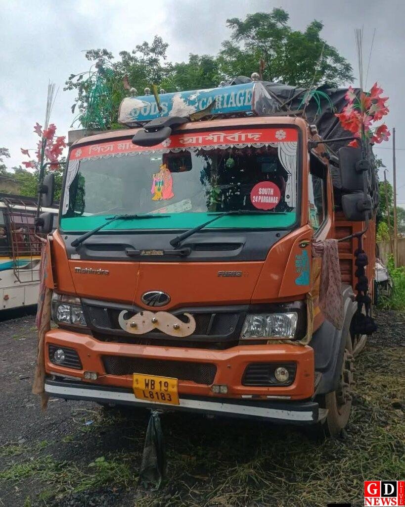 रामगढ़ के गोला में अवैध मांस से भरा ट्रक पकड़े जाने पर भड़के हिंदू रक्षा दल के प्रदेश अध्यक्ष- दीपक मिश्रा 7 img 20260708 wa00897340556574913469644