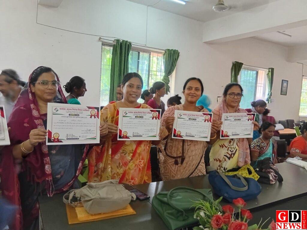 एसआईआर प्रशिक्षण में बीएलओ को दिए दावा-आपत्ति व नोटिस प्रक्रिया के निर्देश, उत्कृष्ट कार्य करने वाले सम्मानित 7 img 20260804 wa00365533361151964487175