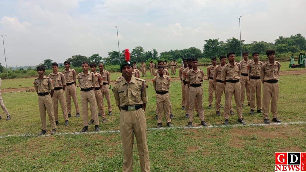 स्वतंत्रता दिवस परेड का पुलिस लाइन में पूर्वाभ्यास शुरू 8 img 20260810 wa00337086635819282888145